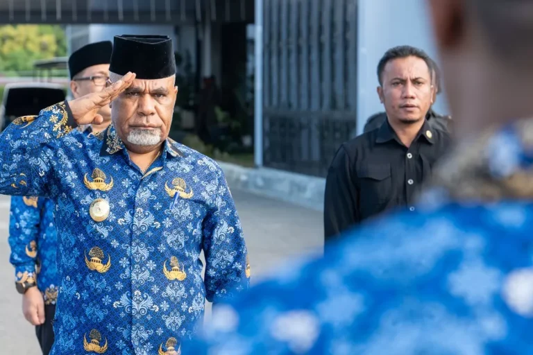 Deinas-Geley-2-1437685438